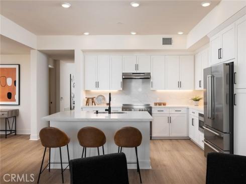 414  Main  430  Street, Huntington Beach, CA