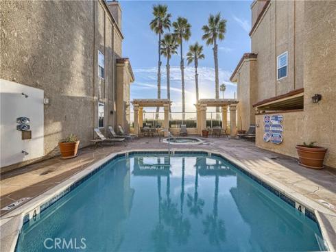 2000  Pacific Coast Highway  313 , Huntington Beach, CA