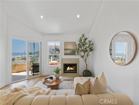 2000  Pacific Coast Highway  313 , Huntington Beach, CA