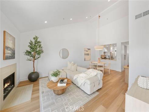 2000  Pacific Coast Highway  313 , Huntington Beach, CA