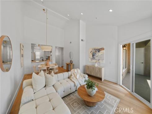 2000  Pacific Coast Highway  313 , Huntington Beach, CA