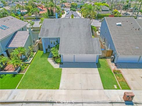 18202  Foss   Lane, Huntington Beach, CA