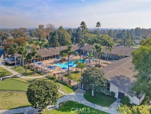 8566  Larkhall  808A  Circle, Huntington Beach, CA