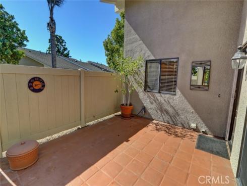 8566  Larkhall  808A  Circle, Huntington Beach, CA