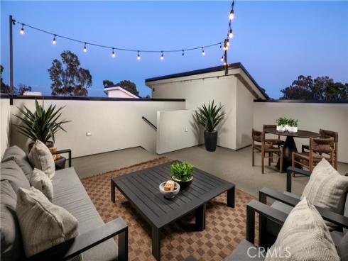 19011  Main  129  Street, Huntington Beach, CA