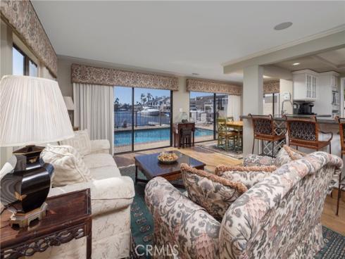 3871  Mistral   Drive, Huntington Beach, CA