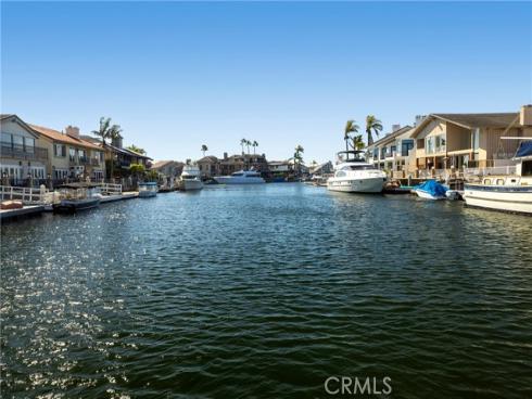 3871  Mistral   Drive, Huntington Beach, CA