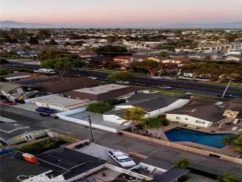 1821  Lake   Street, Huntington Beach, CA