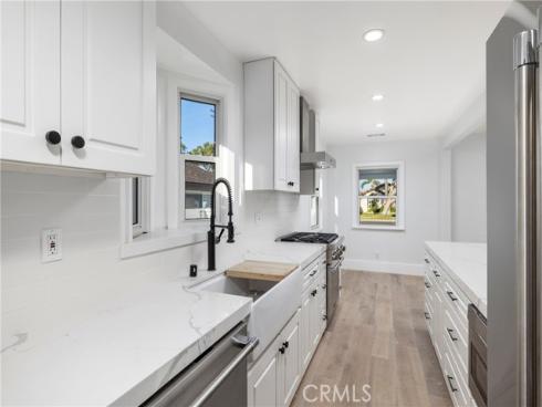 1821  Lake   Street, Huntington Beach, CA