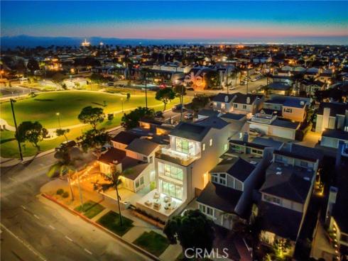 505  17th   Street, Huntington Beach, CA