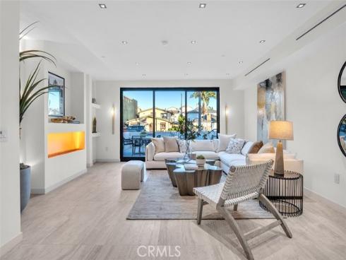 505  17th   Street, Huntington Beach, CA