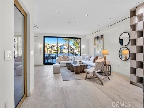 505  17th   Street, Huntington Beach, CA