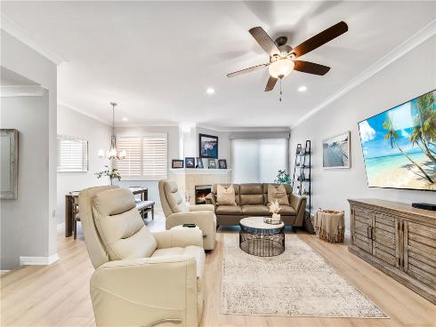 7371  Seabluff  108  Drive, Huntington Beach, CA