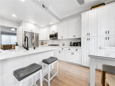 7371  Seabluff  108  Drive, Huntington Beach, CA