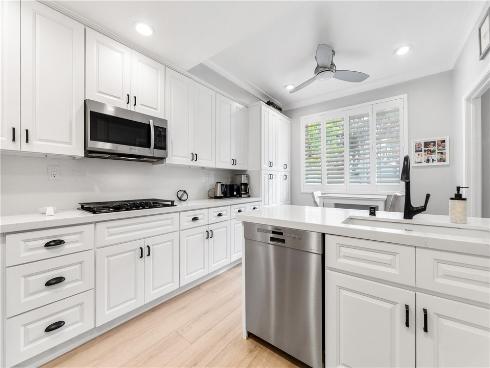 7371  Seabluff  108  Drive, Huntington Beach, CA