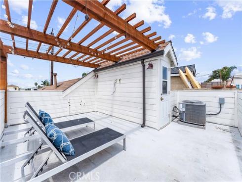 208  Indianapolis   Avenue, Huntington Beach, CA