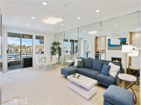 4165  Warner  202  Avenue, Huntington Beach, CA