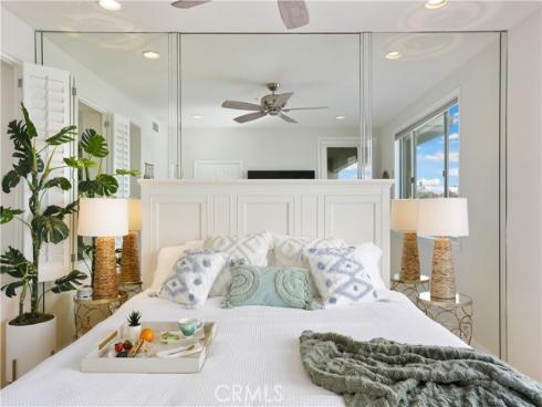 4165  Warner  202  Avenue, Huntington Beach, CA