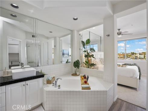 4165  Warner  202  Avenue, Huntington Beach, CA