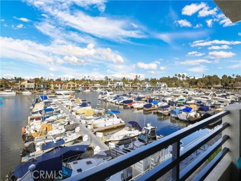 4165  Warner  202  Avenue, Huntington Beach, CA