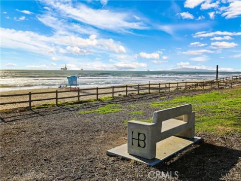 4165  Warner  202  Avenue, Huntington Beach, CA