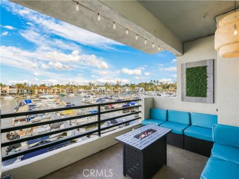 4165  Warner  202  Avenue, Huntington Beach, CA