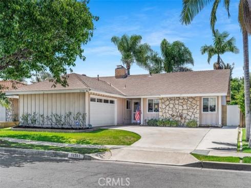 16381  Magellan   Lane, Huntington Beach, CA