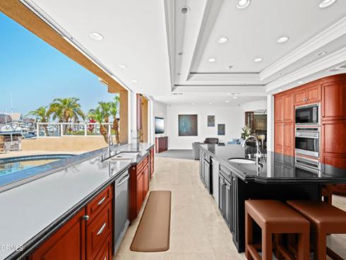 16181  Santa Barbara   Lane, Huntington Beach, CA