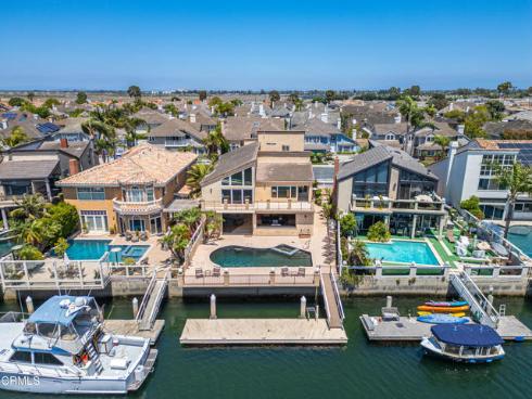 16181  Santa Barbara   Lane, Huntington Beach, CA