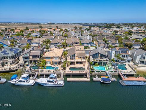 16181  Santa Barbara   Lane, Huntington Beach, CA