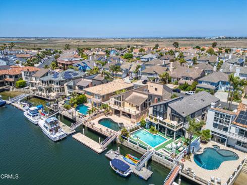 16181  Santa Barbara   Lane, Huntington Beach, CA