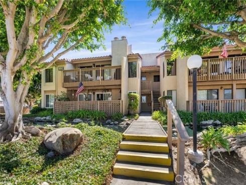 16512  Blackbeard  200  Lane, Huntington Beach, CA