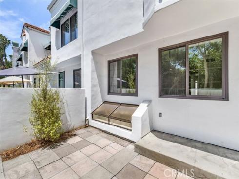 19562  Pompano Lane  108 , Huntington Beach, CA