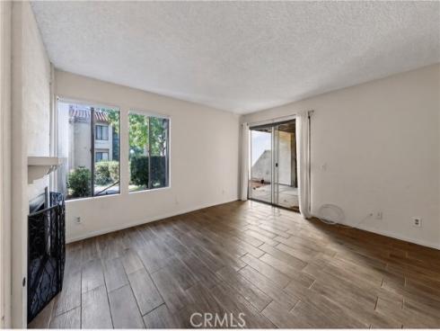 4831  Lago  102  Drive, Huntington Beach, CA