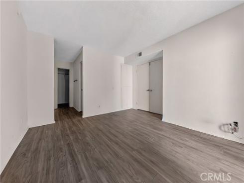 4831  Lago  102  Drive, Huntington Beach, CA