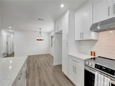 6672  Sun  B  Drive, Huntington Beach, CA