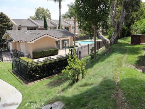 18507  Pueblo   Circle, Huntington Beach, CA