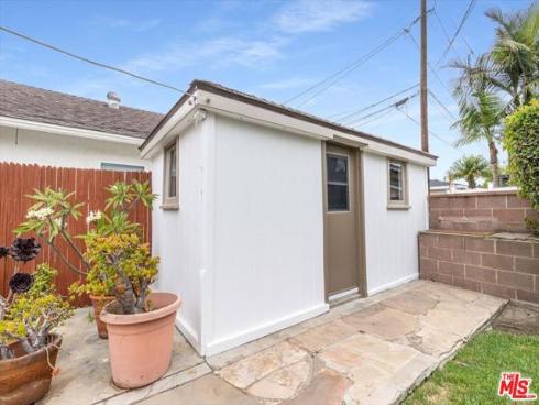 949  10th   Street, Huntington Beach, CA