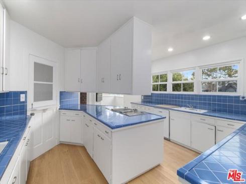 949  10th   Street, Huntington Beach, CA