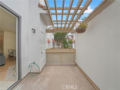 19581  Pompano Ln  107 , Huntington Beach, CA