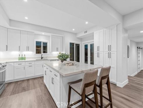 1915  Pine St  , Huntington Beach, CA