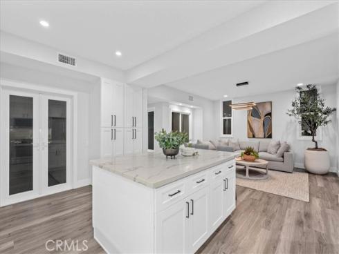 1915  Pine St  , Huntington Beach, CA