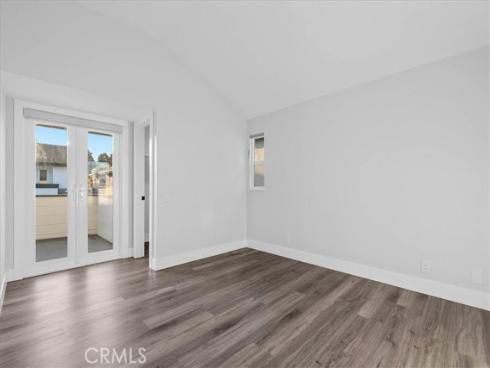 1915  Pine St  , Huntington Beach, CA