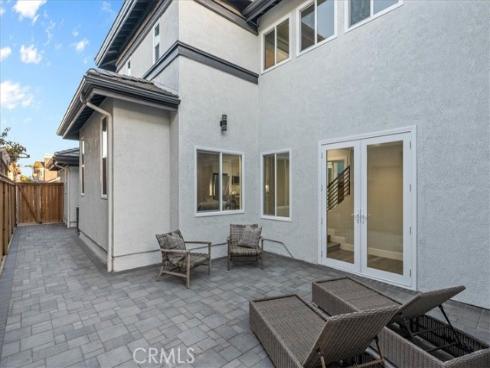 1915  Pine St  , Huntington Beach, CA