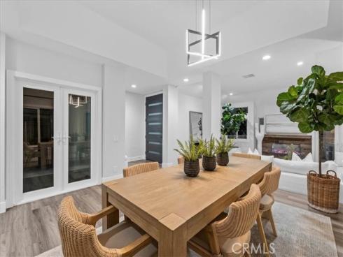 1915  Pine St  , Huntington Beach, CA