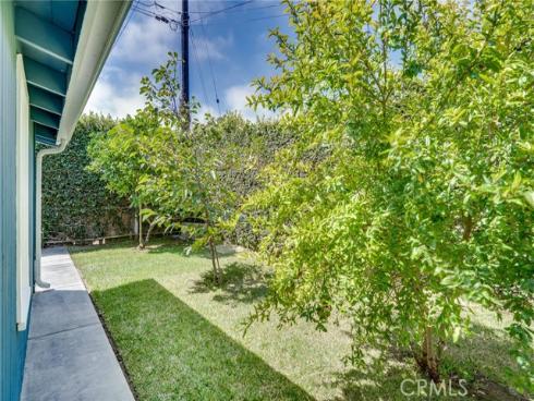 118  Adams   Avenue, Huntington Beach, CA