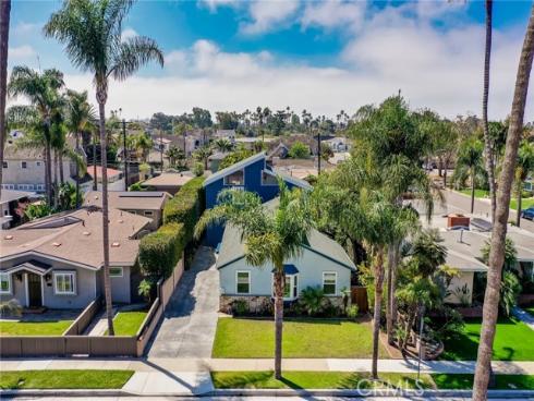118  Adams   Avenue, Huntington Beach, CA