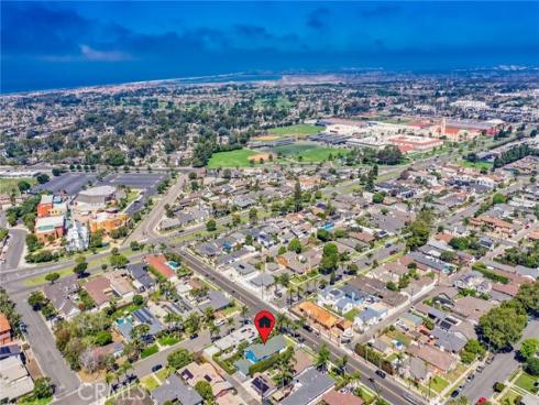 118  Adams   Avenue, Huntington Beach, CA