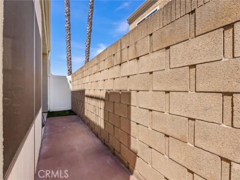 17722  Sergio Circle  CI104 , Huntington Beach, CA