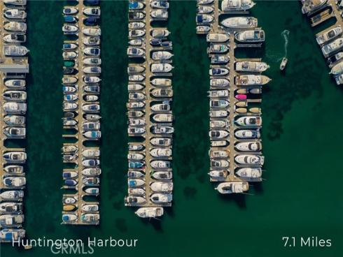 414 Main 420 Street, Huntington Beach, CA